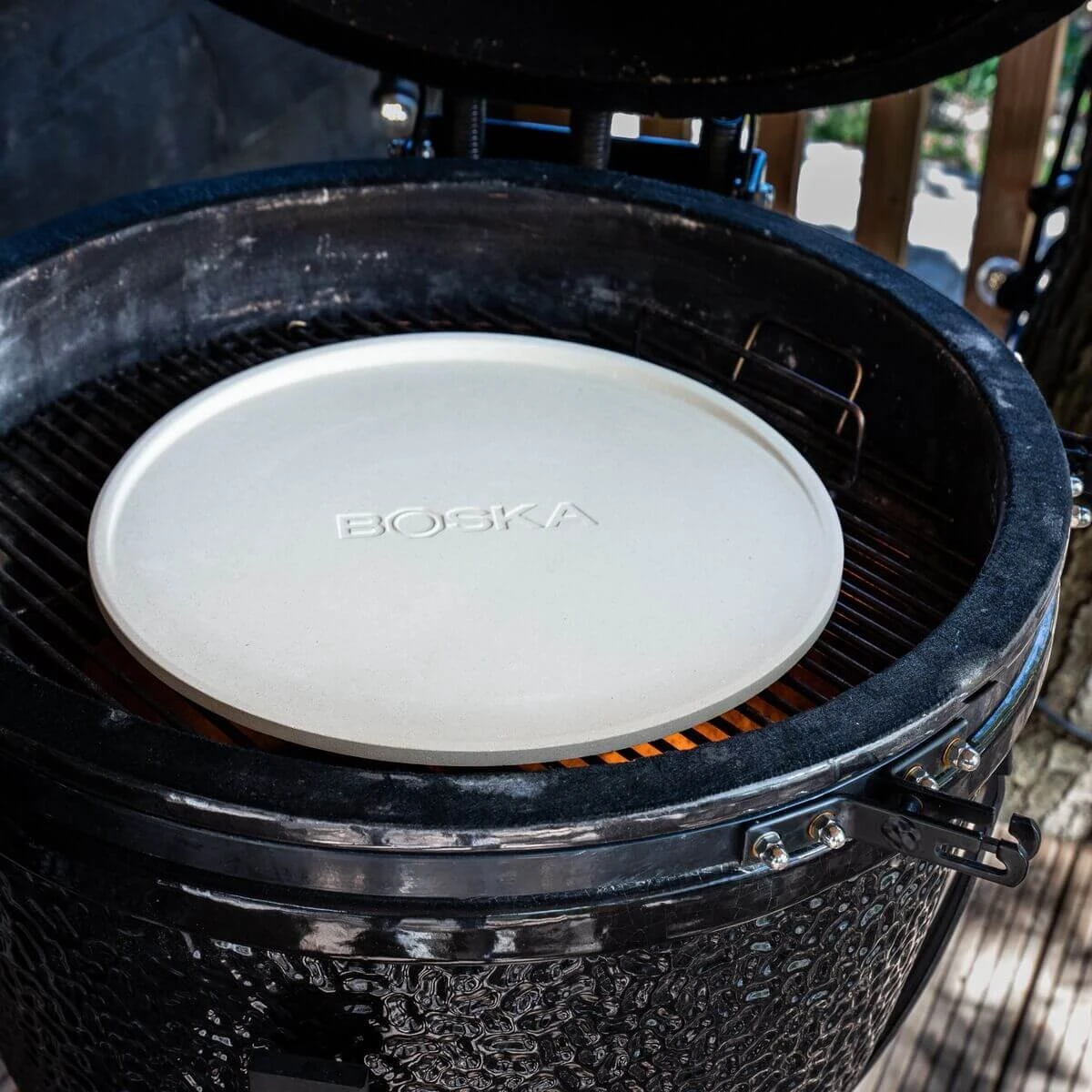 Boska Pizzasteen Deluxe L - Voor Oven & BBQ - Knapperige Pizza's - Ø 35 Cm - BBQ Accessoires 10 Boska Pizzasteen Deluxe L - Voor Oven & BBQ - Knapperige Pizza's - Ø 35 Cm - BBQ Accessoires - Afbeelding 8
