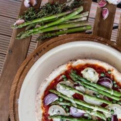 Boska Pizzaplank Friends L - BBQ Accessoires - Eikenhout - Handige Opvanggeul - Ø 34 Cm -Barbecues Winkel 1200x1200 216