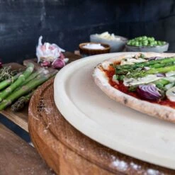 Boska Pizzasteen Deluxe - Voor Oven & BBQ - Knapperige Pizza's - Ø 29.5 Cm - BBQ Accessoires 32 Boska Pizzasteen Deluxe - Voor Oven & BBQ - Knapperige Pizza's - Ø 29.5 Cm - BBQ Accessoires -Barbecues Winkel 1200x1200 248