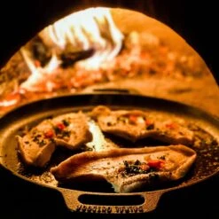 Valhal Outdoor Skillet / Plancha / Koekenpan - Gietijzer - Diameter 35cm, Twee Handvatten, VH35F 23 Valhal Outdoor Skillet / Plancha / Koekenpan - Gietijzer - Diameter 35cm, Twee Handvatten, VH35F -Barbecues Winkel 1200x1200 332