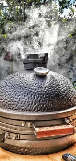 The Bastard Urban Medium - Kamado Barbecue - Kamado BBQ -Barbecues Winkel 567x1200